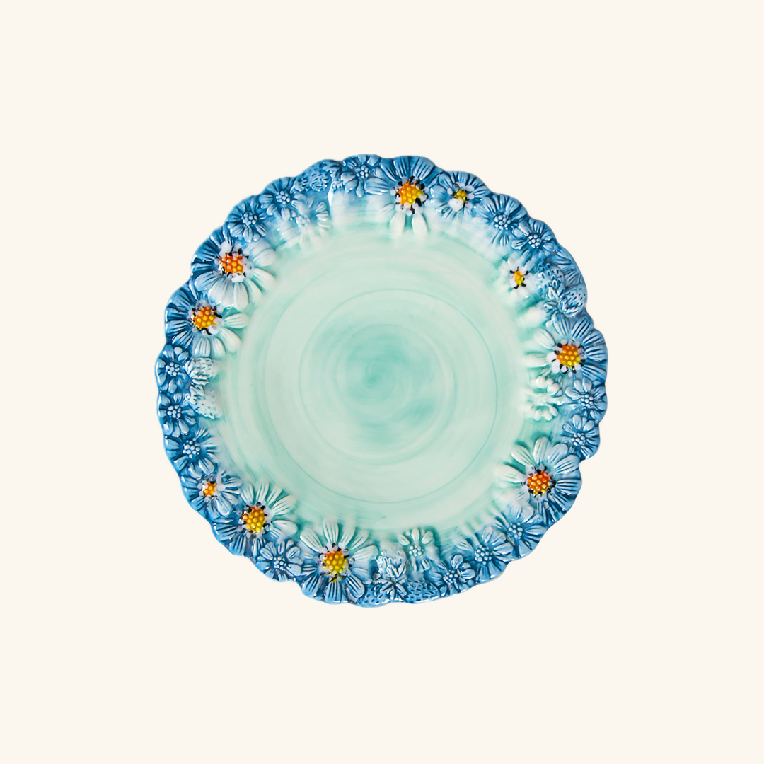 Blå tallerken med margueritter – Ø22